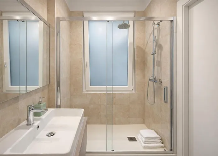 Гостевой дом Vatican Luxury 2br Apartment, Near San Pietro 4*