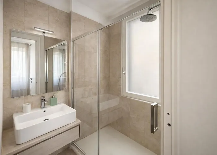 Гостевой дом Vatican Luxury 2br Apartment, Near San Pietro Рим